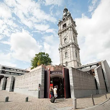 De * Mons