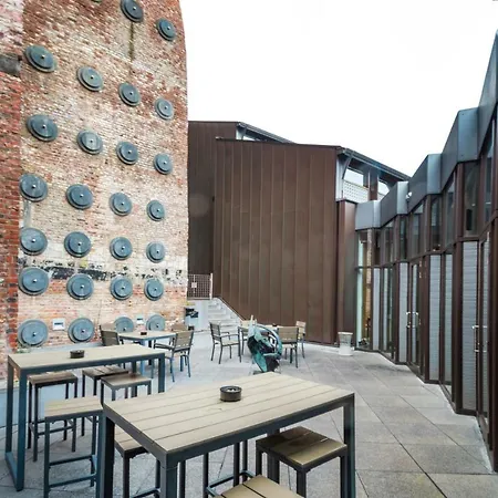 Albergue De Mons